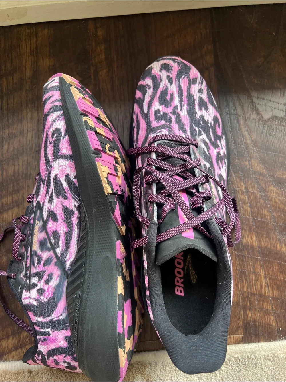 Brooks Pink and Black Patterned Women's Running Shoes - Picture 2 of 3